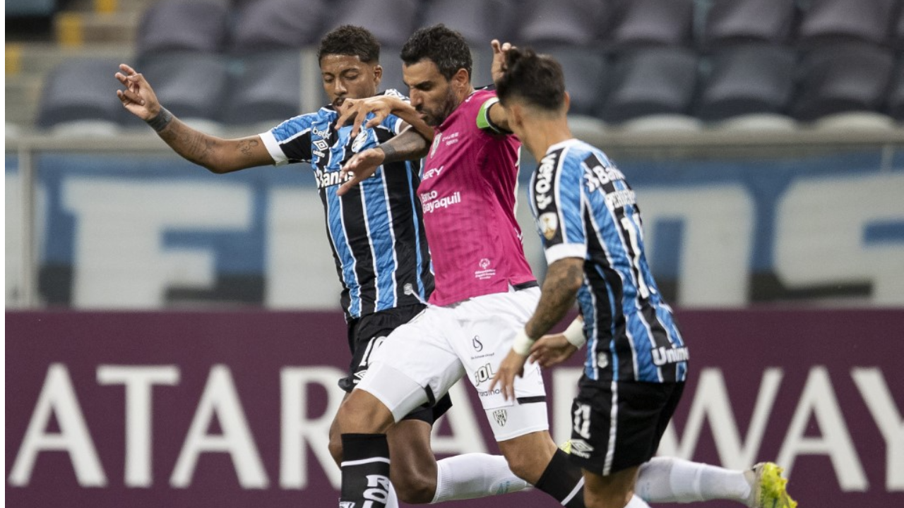 Grêmio perdeu de virada de novo.