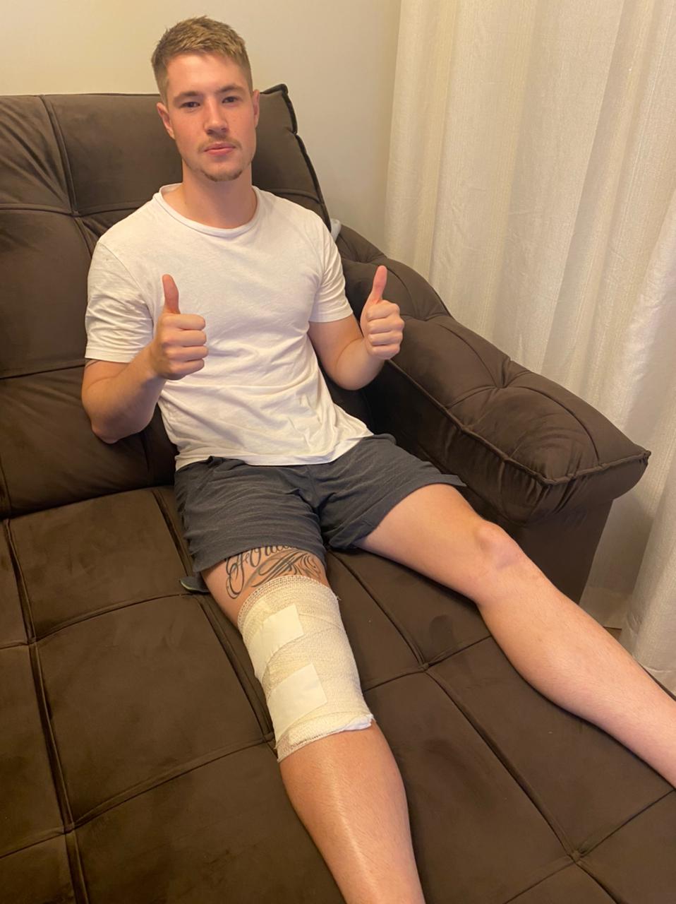 Zagueiro Henrique Vermudt está em recuperação após cirurgia no joelho (Foto: Arquivo Pessoal) Zagueiro Henrique Vermudt está em recuperação após cirurgia no joelho (Foto: Arquivo Pessoal)