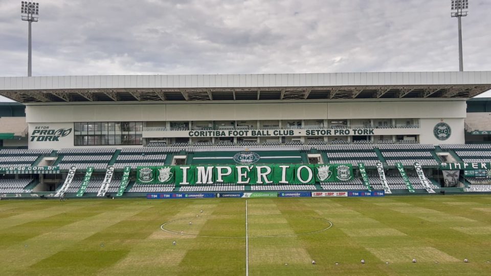 A pedido da PM, jogos de Coritiba e Paraná mudam de horário A pedido da PM, jogos de Coritiba e Paraná mudam de horário