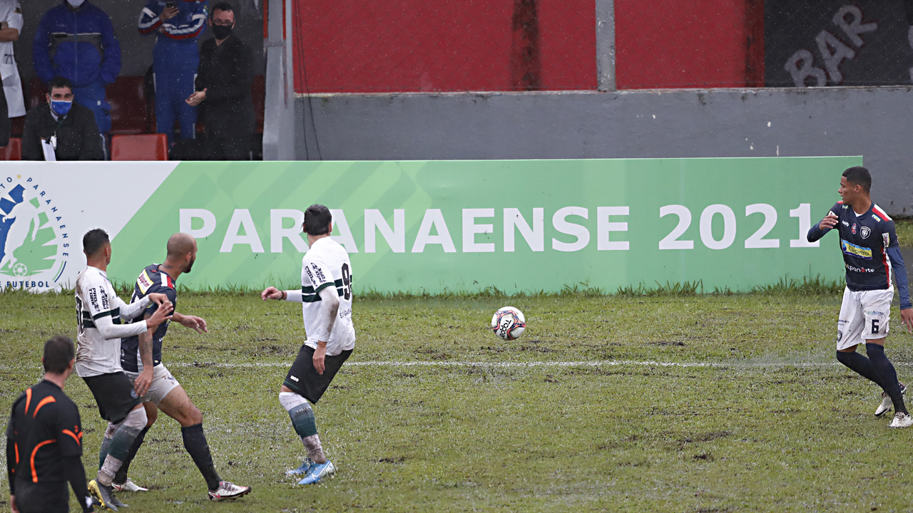 Campeonato Paranaense ainda tem boas disputas na última rodada.