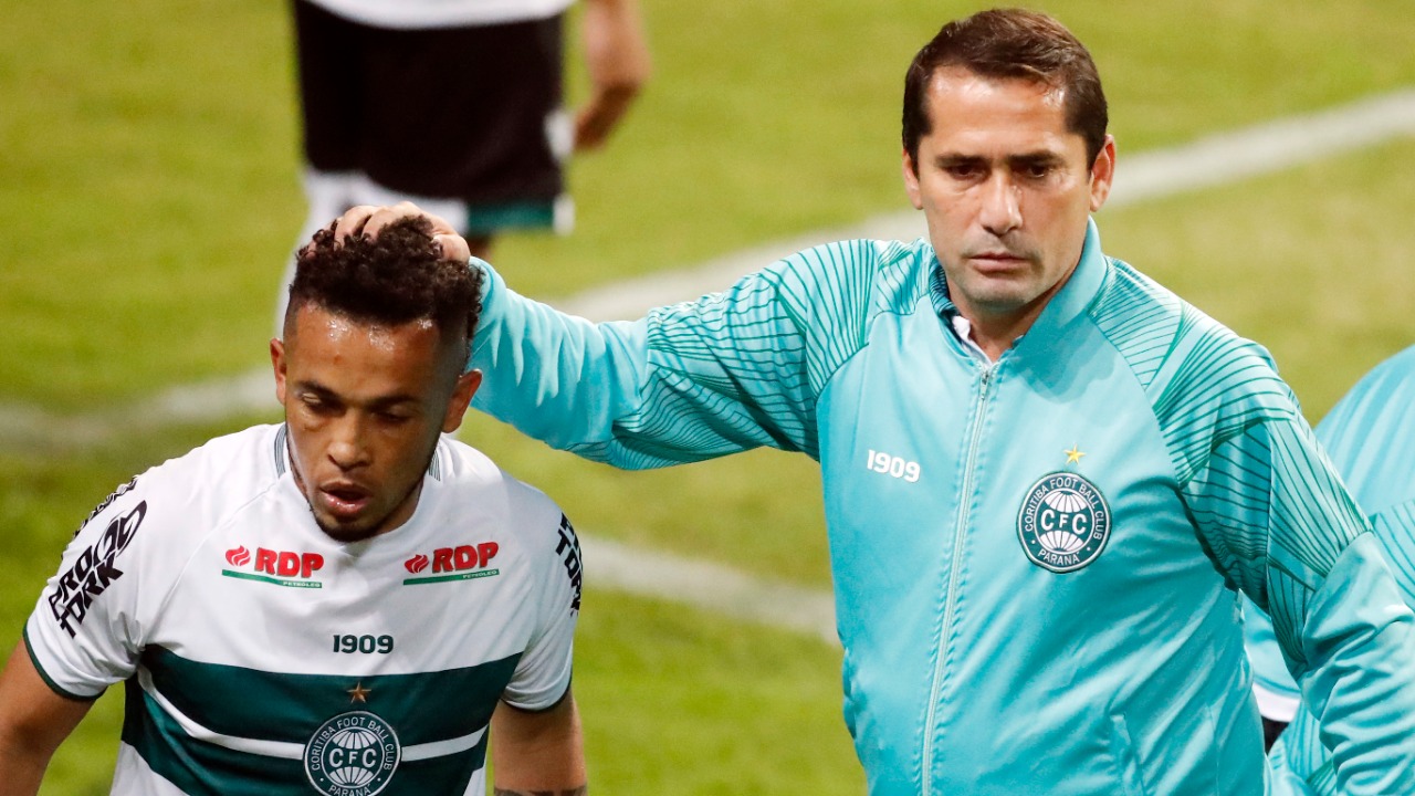 Coxa venceu o Avaí na estreia. Foto: Albari Rosa/Foto Digital/UmDois Coxa venceu o Avaí na estreia. Foto: Albari Rosa/Foto Digital/UmDois