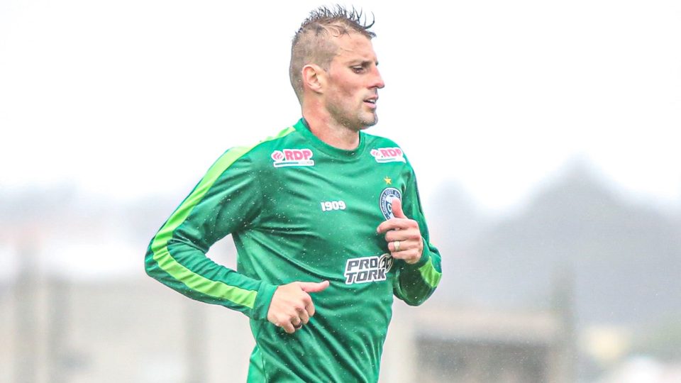 Fluminense tem prazo para pagar dívida milionária a Henrique, do Coritiba Henrique voltou ao Coritiba nesta temporada