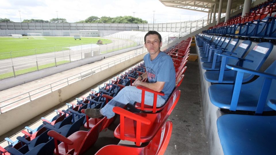 Após demissão de Maurílio, Paraná negocia com técnico do 4 de Julho Fernando Tonet trabalhou no Paraná em 2010 e 2012, como coordenador