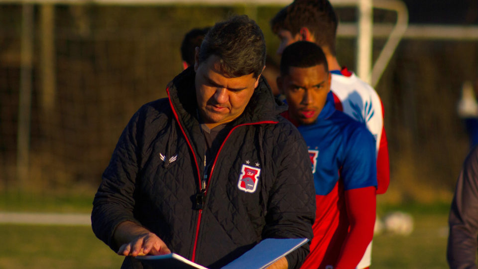 Escalação do Paraná: Técnico interino deve mudar time contra o Oeste Jorge Ferreira no comando do Paraná.