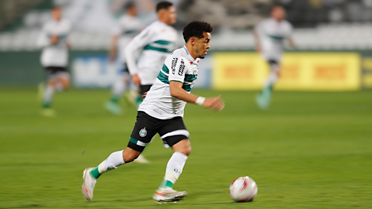 Rafinha alcançou marca história no Coxa Rafinha alcançou marca história no Coxa