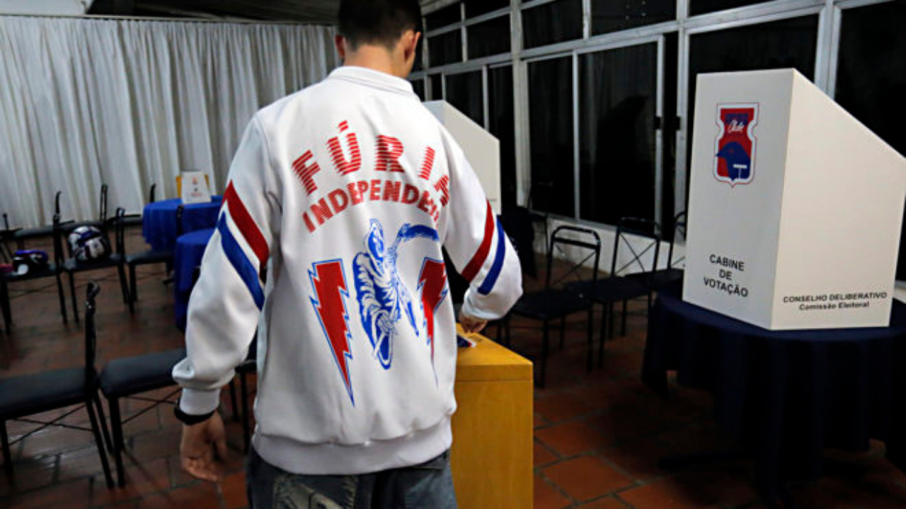 Fúria serviu como blindagem para Oliveira. Foto: Arquivo/Gazeta do Povo Fúria serviu como blindagem para Oliveira. Foto: Arquivo/Gazeta do Povo
