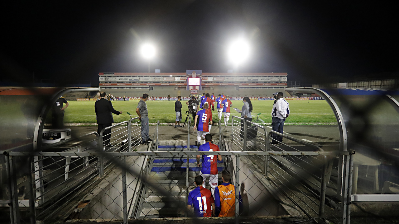 Muitos jogadores já se despediram do Paraná. Foto: Albari Rosa/Foto Digital/UmDois Esportes. Muitos jogadores já se despediram do Paraná. Foto: Albari Rosa/Foto Digital/UmDois Esportes.