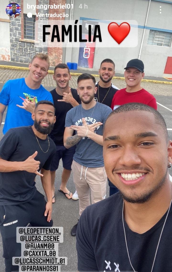 Jogadores na Vila Capanema Jogadores na Vila Capanema