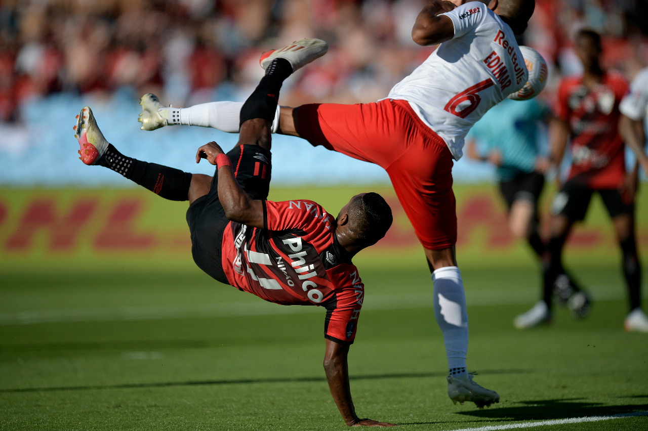 Voleio mágico de Nikão. Divulgação/Conmebol. Voleio mágico de Nikão. Divulgação/Conmebol.