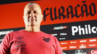 James Freitas comanda o time de aspirantes do Athletico no Paranaense