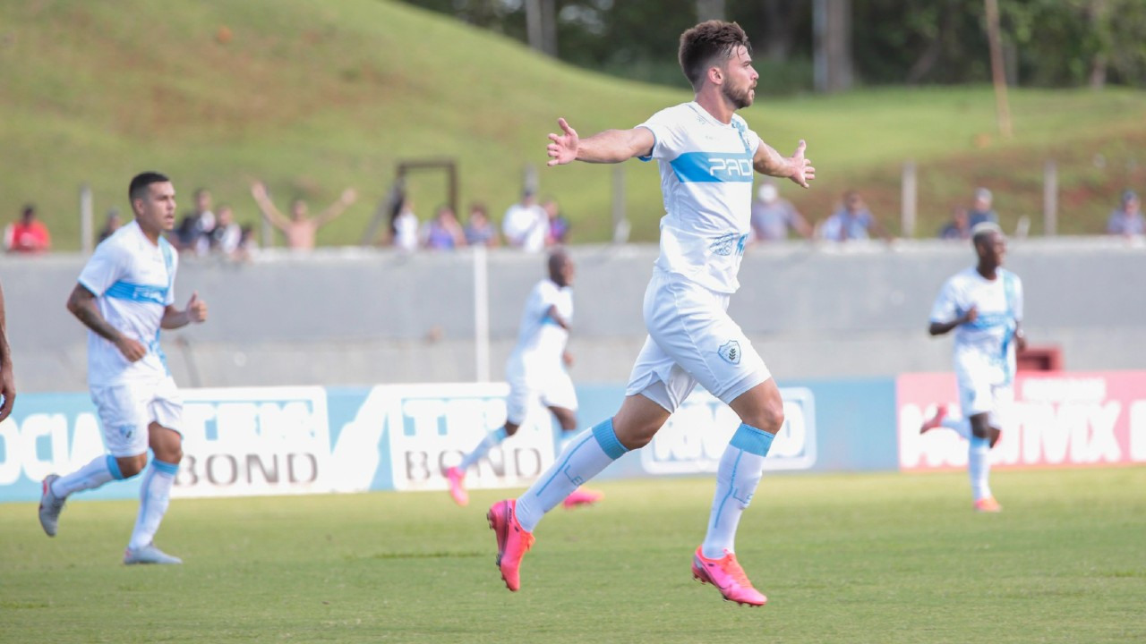 Zeca agradeceu apoio da torcida no Café.