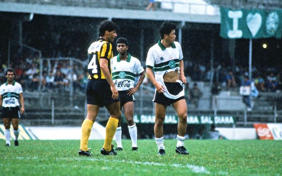 Kazu em ação pelo Coritiba. Foto: Arquivo/Gazeta do Povo Kazu em ação pelo Coritiba. Foto: Arquivo/Gazeta do Povo