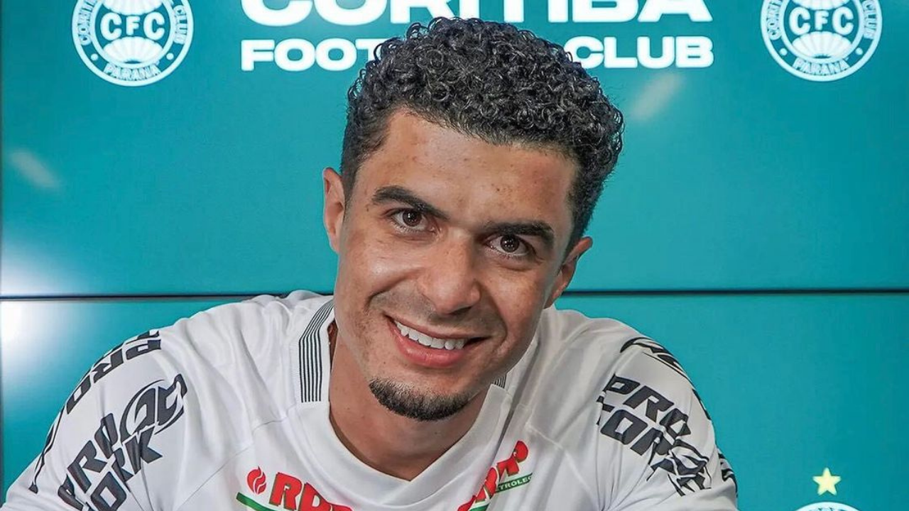Egídio chegou empolgado ao Coxa. Foto: Divulgação/Coritiba Egídio chegou empolgado ao Coxa. Foto: Divulgação/Coritiba