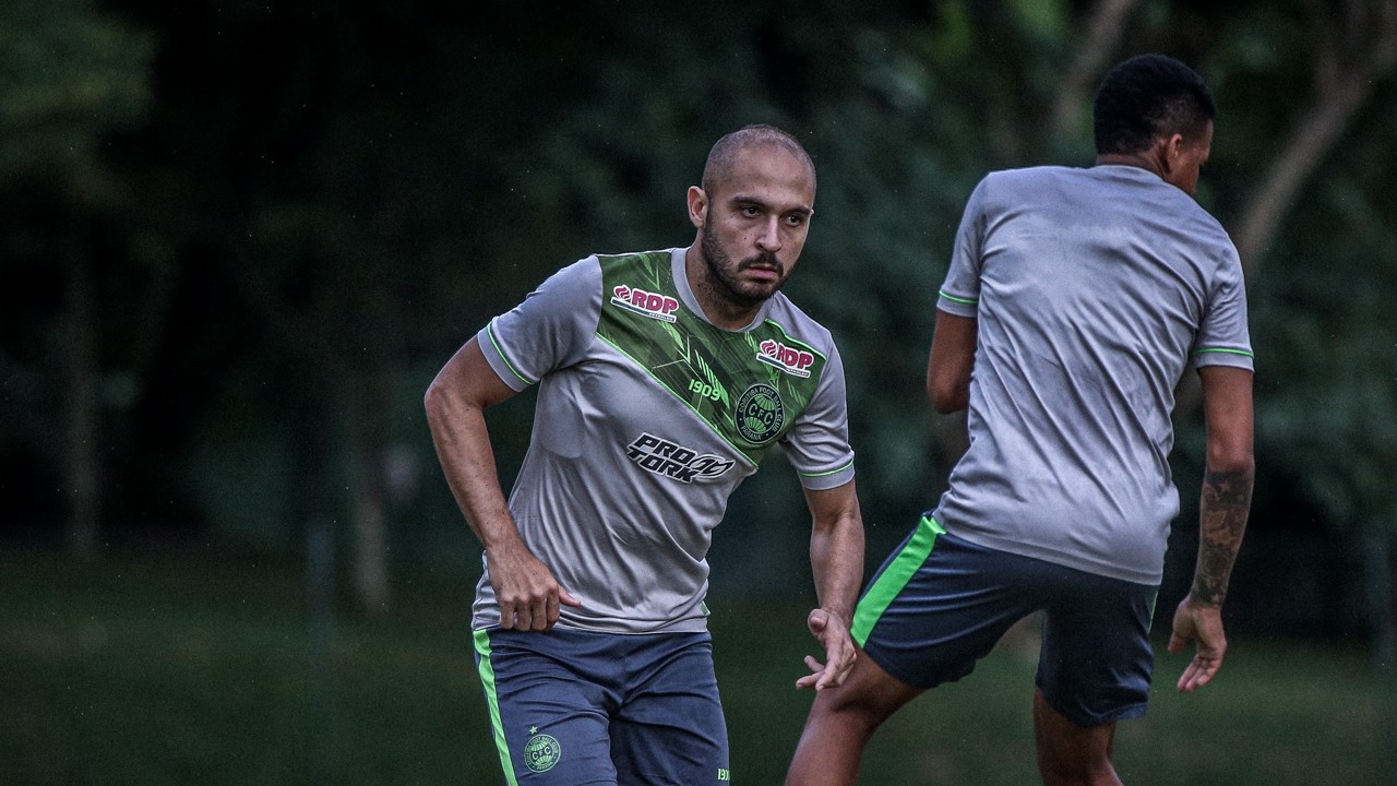 Régis está recuperado após testar positivo para Covid-19 Régis está recuperado após testar positivo para Covid-19