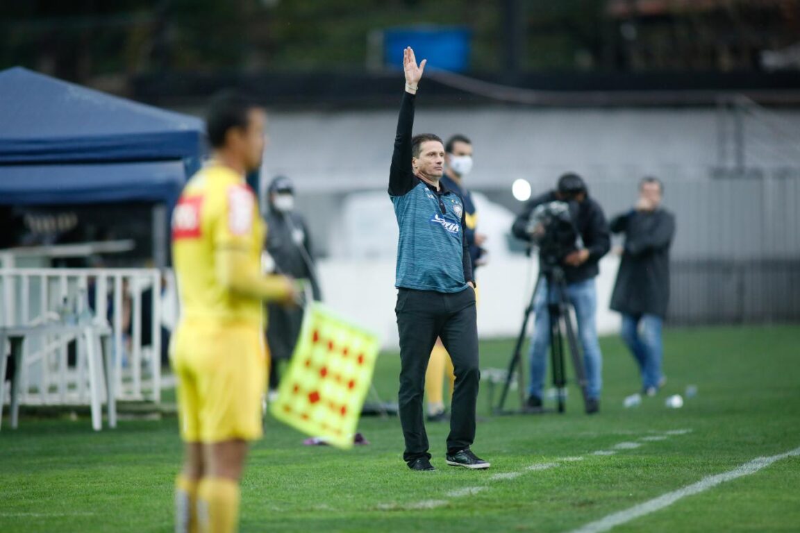 Gerson Gusmão. Gerson Gusmão.