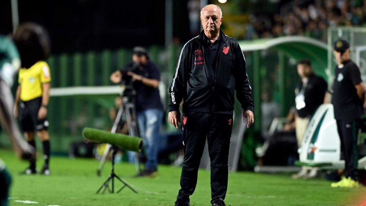 Felipão, técnico do Athletico