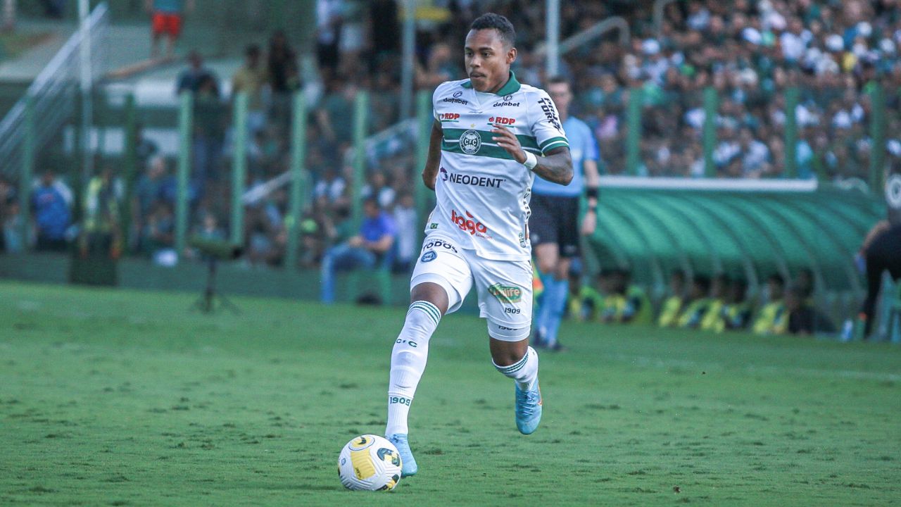 Coritiba volta a campo diante do Santos Coritiba volta a campo diante do Santos