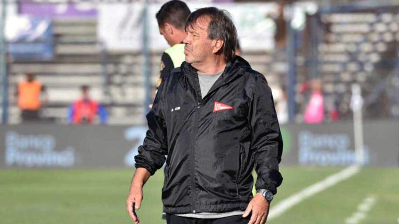 Ricardo Zielinski, técnico do Estudiantes Ricardo Zielinski, técnico do Estudiantes