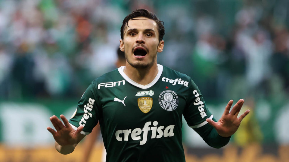 Com Veiga em campo e torcedores presentes, Palmeiras faz último treino do ano
