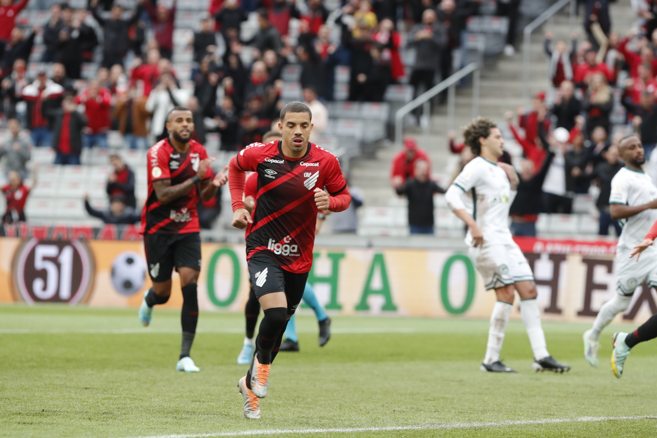 Athletico terá que fazer valer o mando de campo contra o Botafogo.
