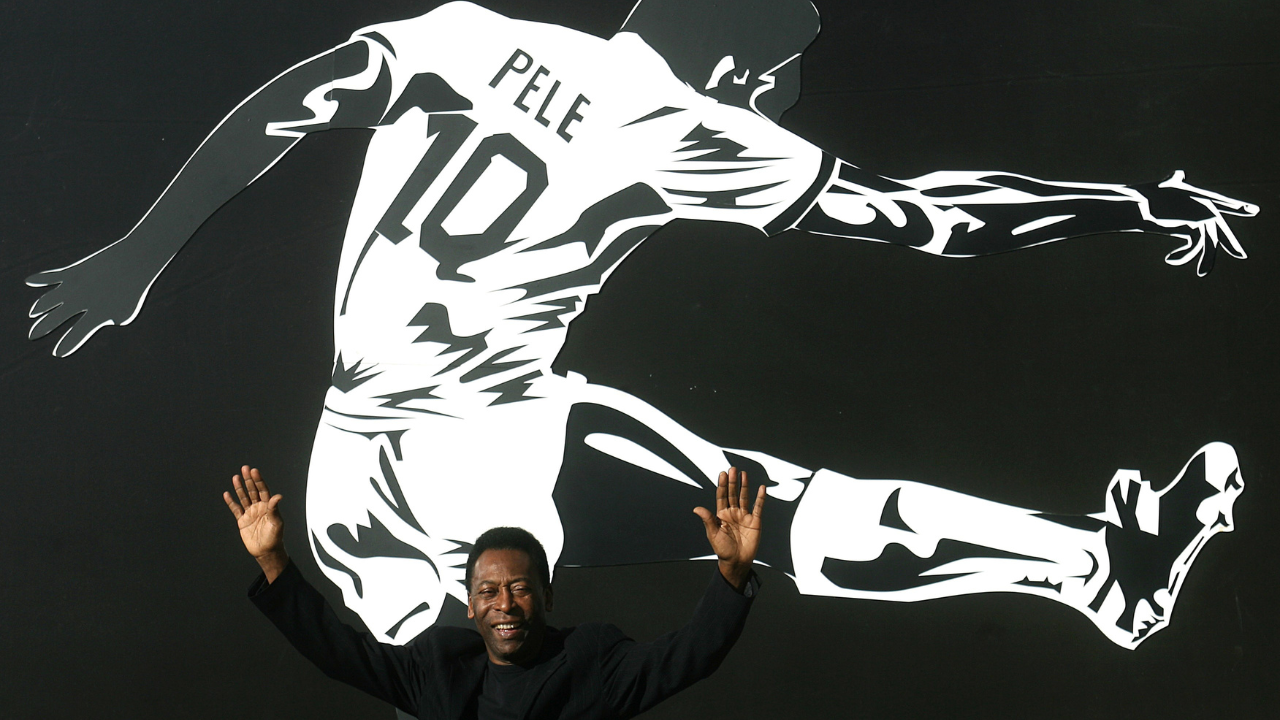 Pelé: Quantos gols fez na carreira? Veja números por seleção e clubes