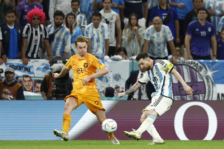 オランダ戦で活躍するメッシ。 ECE オランダ戦で活躍するメッシ。 ECE