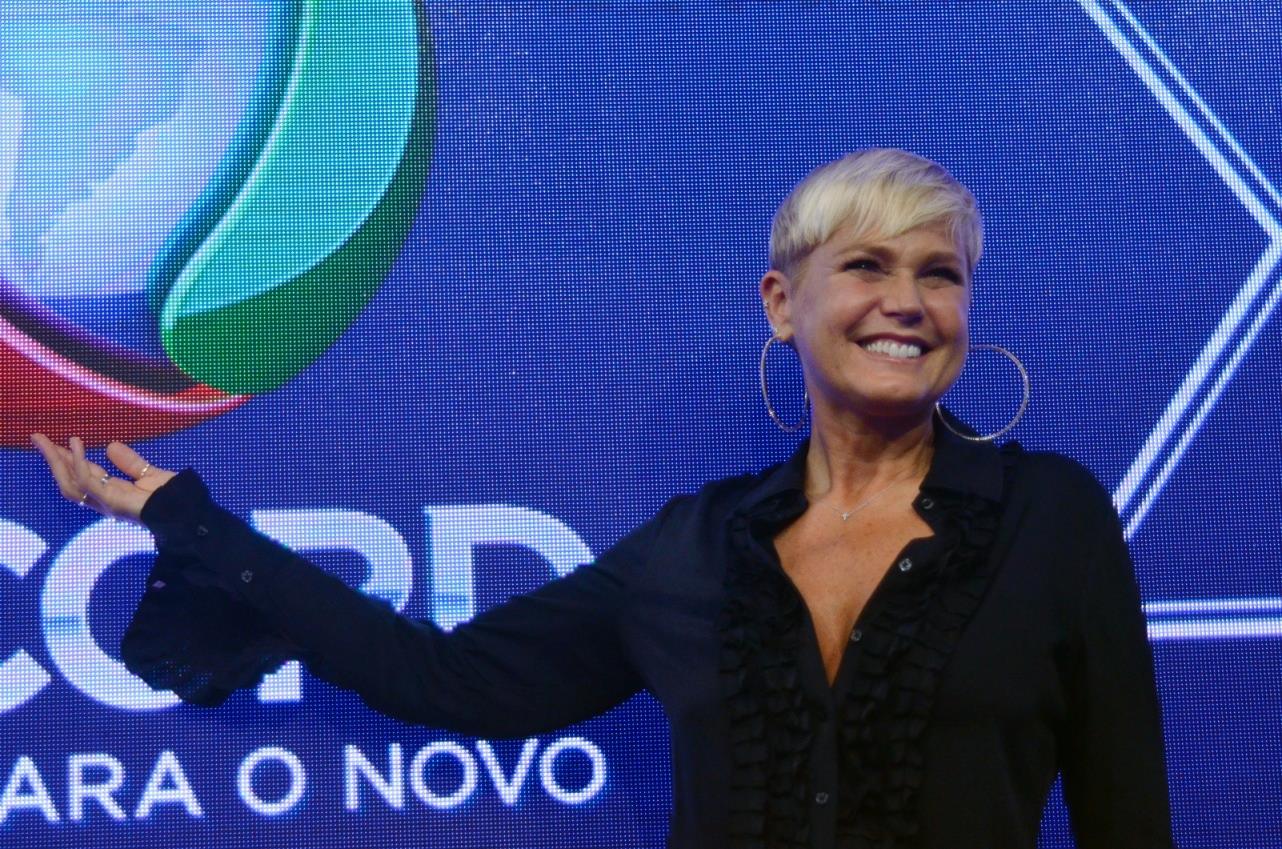 Xuxa surgiu poderosa em comercial na Record (Foto: Antonio Chahestian/Record).