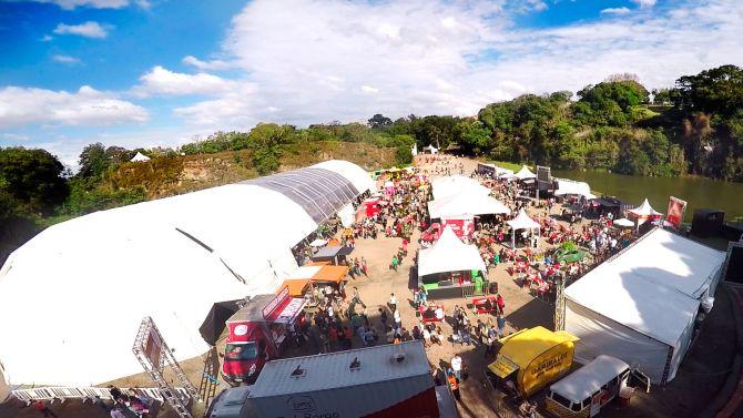 Como na primeira edição, em junho passado, o evento terá tendas gigantes para receber o público. Foto: Rubens Nemitz Júnior/Gazeta do Povo