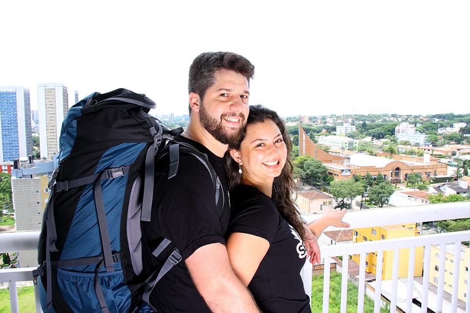 Themys e Robert: malas prontas para a jornada que inicia nesta terça-feira (15). Foto: Rodrigo Sóppa/Gazeta do Povo Themys e Robert: malas prontas para a jornada que inicia nesta terça-feira (15). Foto: Rodrigo Sóppa/Gazeta do Povo