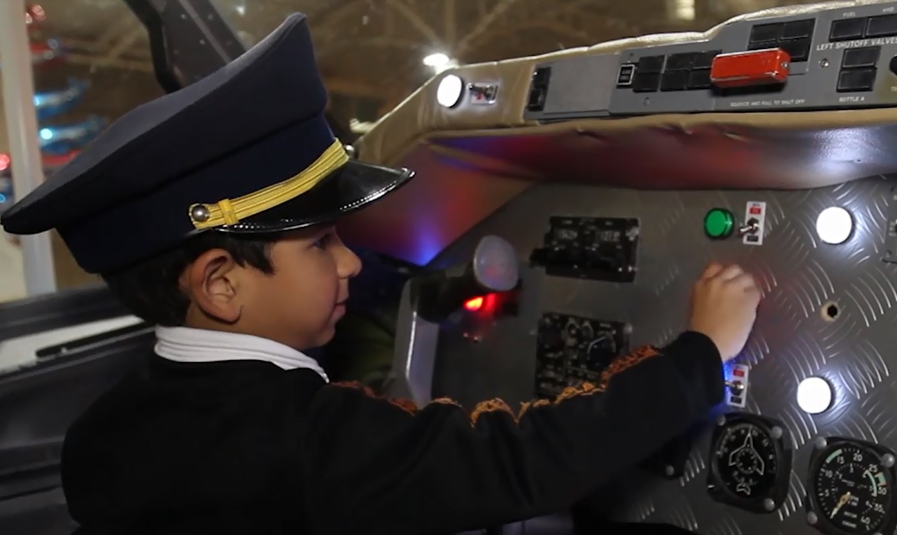 "Sejam todos bem vindos ao Aerolândia" (Foto: reprodução vídeo)