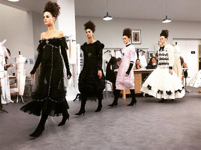 Desfile de Karl Lagerfeld no Grand Palais. Foto: Reprodução/Instagram.