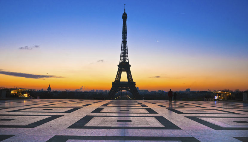 A Torre Eiffel é cartão postal de Paris, a cidade-luz da Europa. Foto: Thinkstock