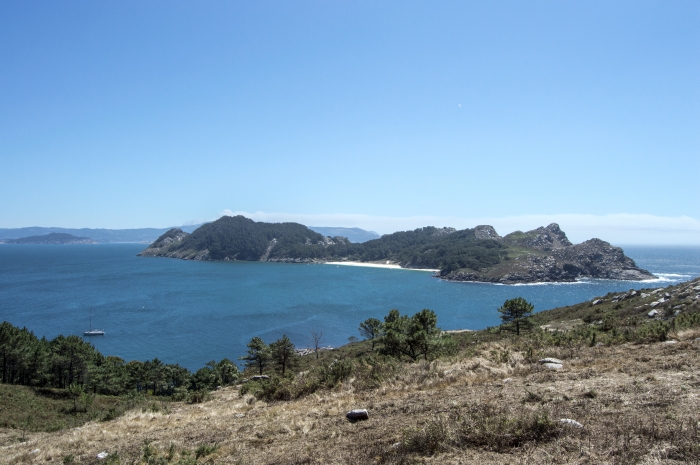 Ilha de Cíes tem praia que une duas ilhas.
Fotos: Bigstock
