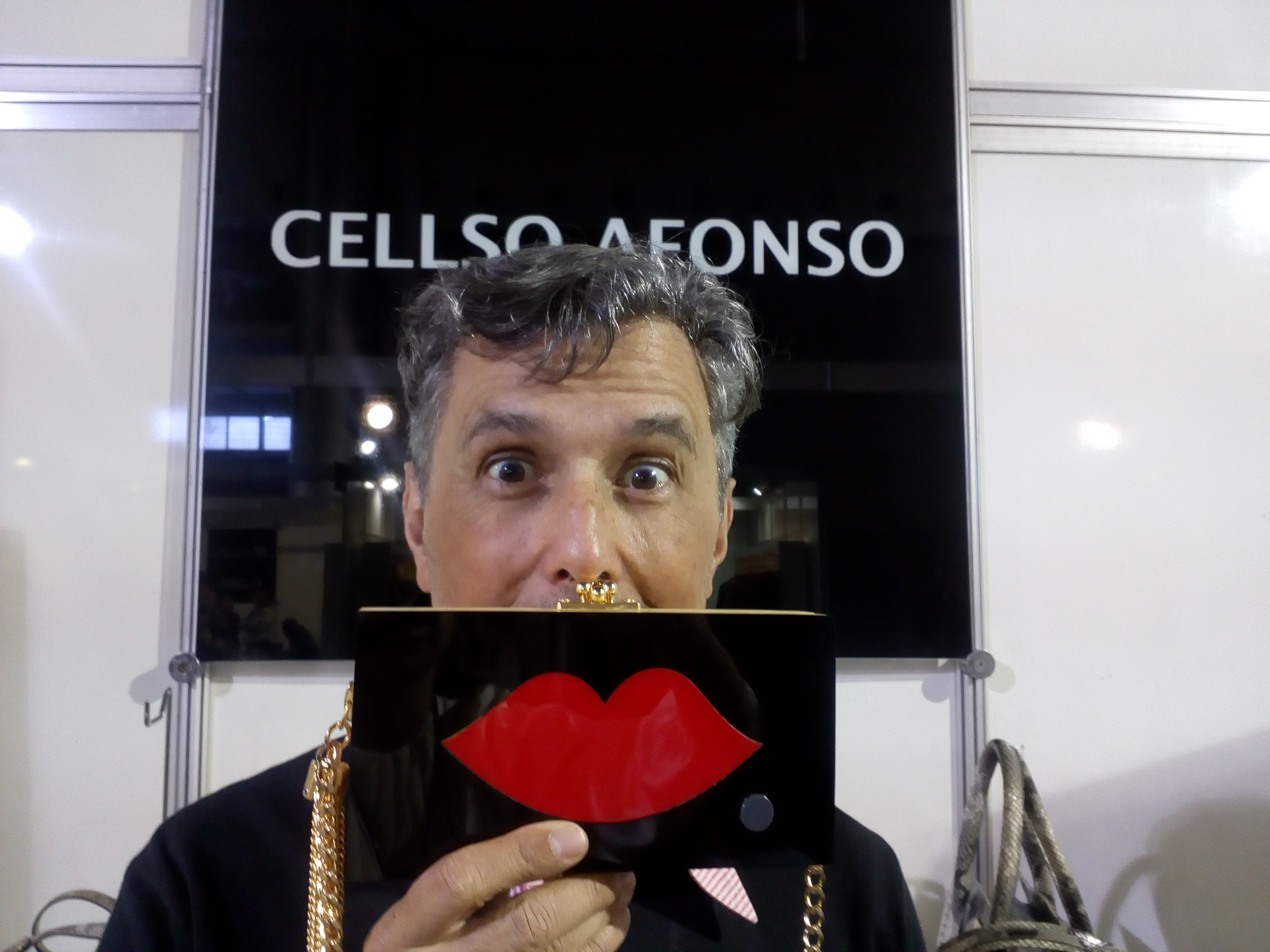 As peças de Cellso Afonso: caixas de surpresa. As peças de Cellso Afonso: caixas de surpresa.