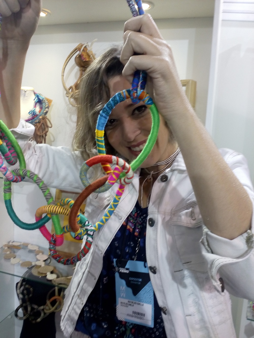 A estilista Mayrles Emille participa pela primeira vez do evento: a moda sustentável da Paraíba para todo o Brasil. A estilista Mayrles Emille participa pela primeira vez do evento: a moda sustentável da Paraíba para todo o Brasil.