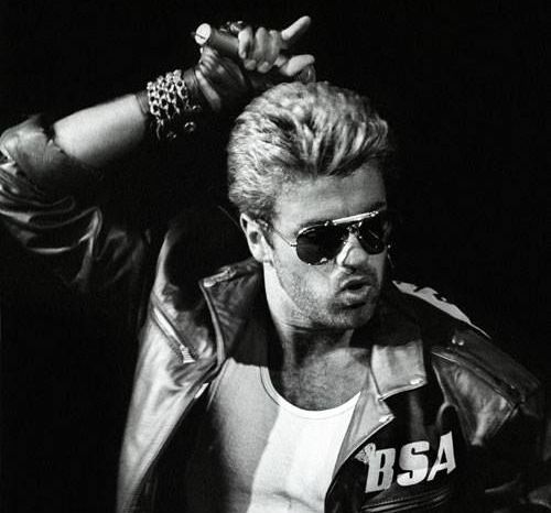 Ícone pop, George Michael mudou ao longo dos anos, mas nunca deixou de ser referência no mundo da moda. Foto: divulgação