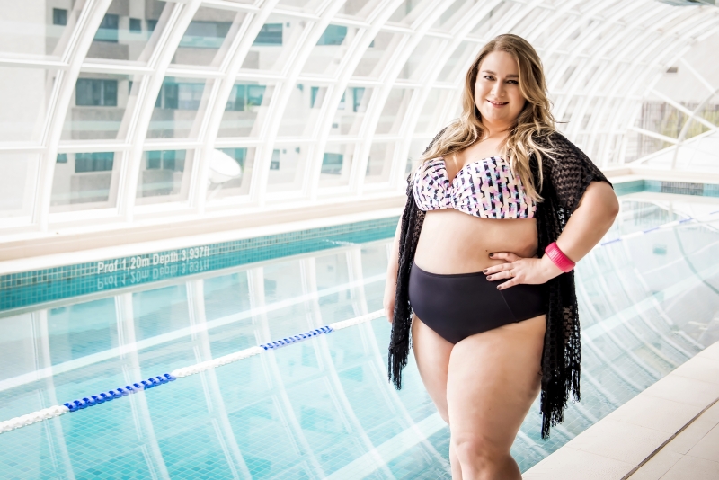 Carolina Lippmann não escolhe mais peças que escondem seu corpo. Carolina Lippmann não escolhe mais peças que escondem seu corpo.