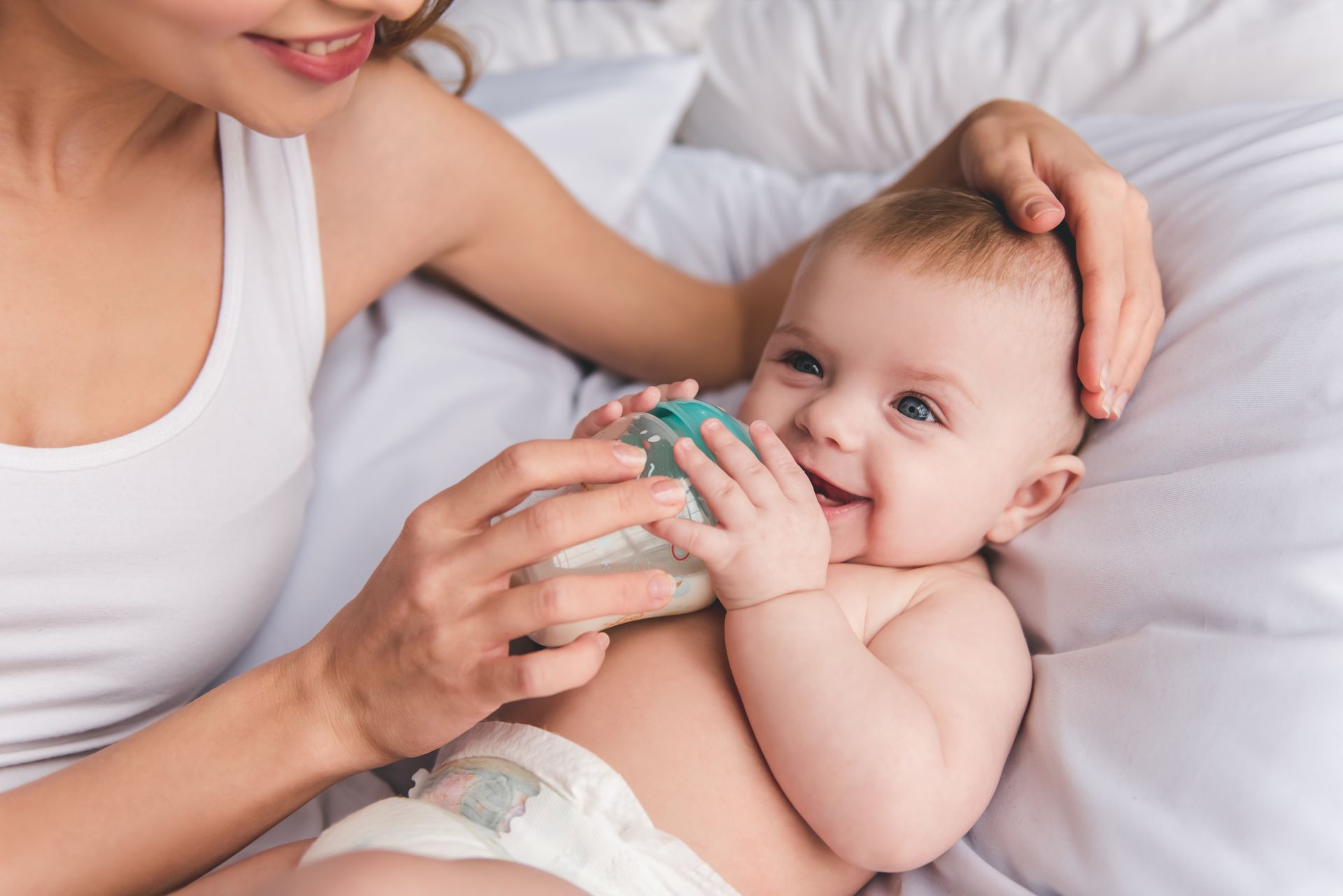 As fórmulas -p que contêm leite de vaca e açúcar - podem causar alergia e comprometer o paladar. Foto: Bigstock As fórmulas -p que contêm leite de vaca e açúcar - podem causar alergia e comprometer o paladar. Foto: Bigstock