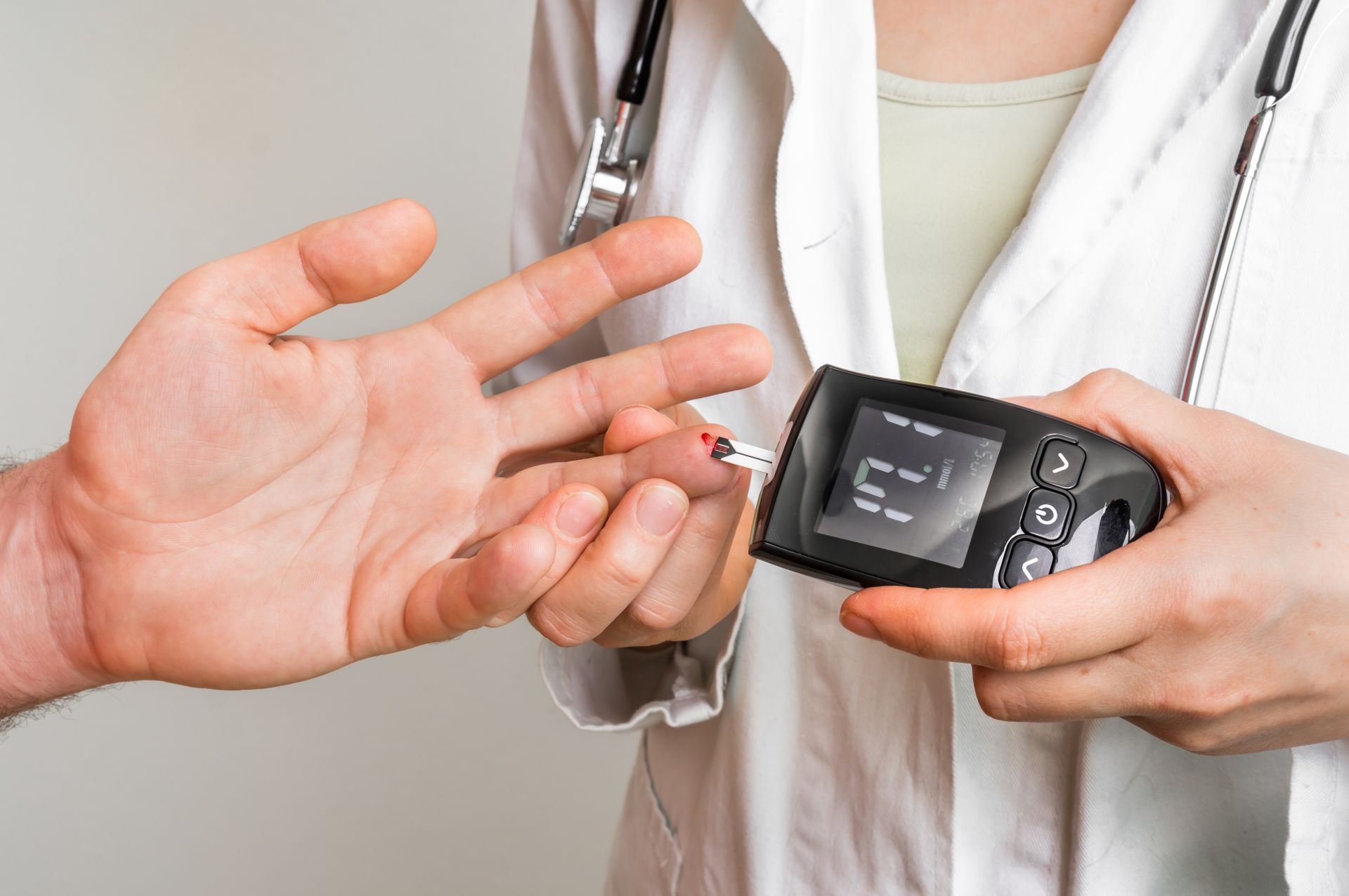 Estudo terá duração de cinco meses e os participantes deverão ir cinco vezes para acompanhamento médico (Foto: Bigstock)