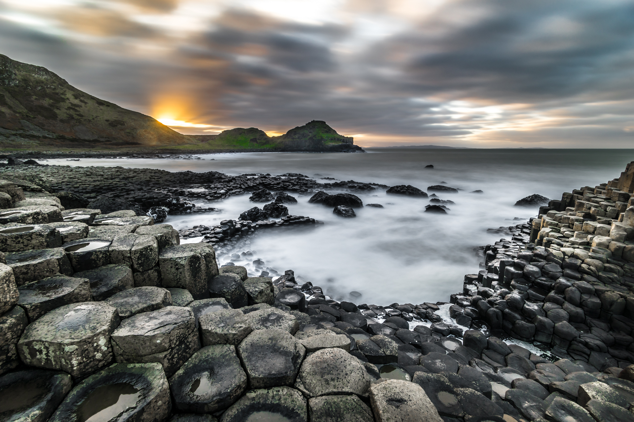 A Calçada dos Gigantes, na Irlanda do Norte. Foto: Giuseppe Milo (www.pixael.com)/Visual hunt A Calçada dos Gigantes, na Irlanda do Norte. Foto: Giuseppe Milo (www.pixael.com)/Visual hunt