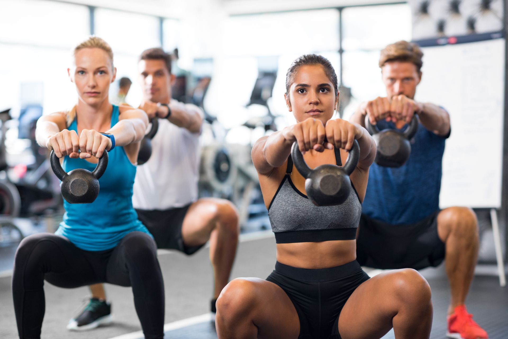 Esteiras de ginástica, bicicletas ergométricas e halteres nas academias podem não ser tão limpos quanto se imagina (Foto: Bigstock)