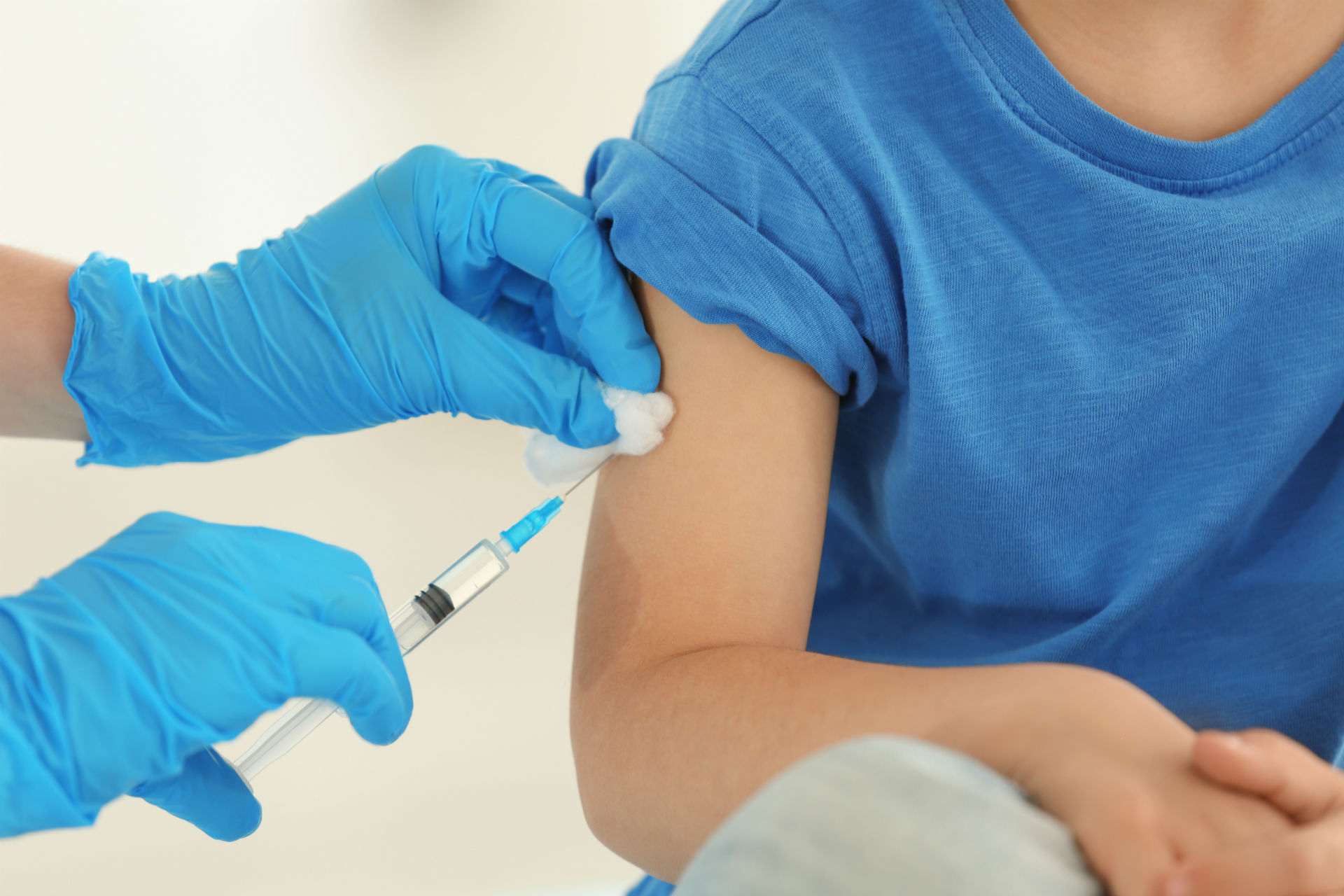 Vacina contra a gripe começa a chegar na rede privada. Campanha na rede pública começa na última semana de abril. Foto: Bigstock.