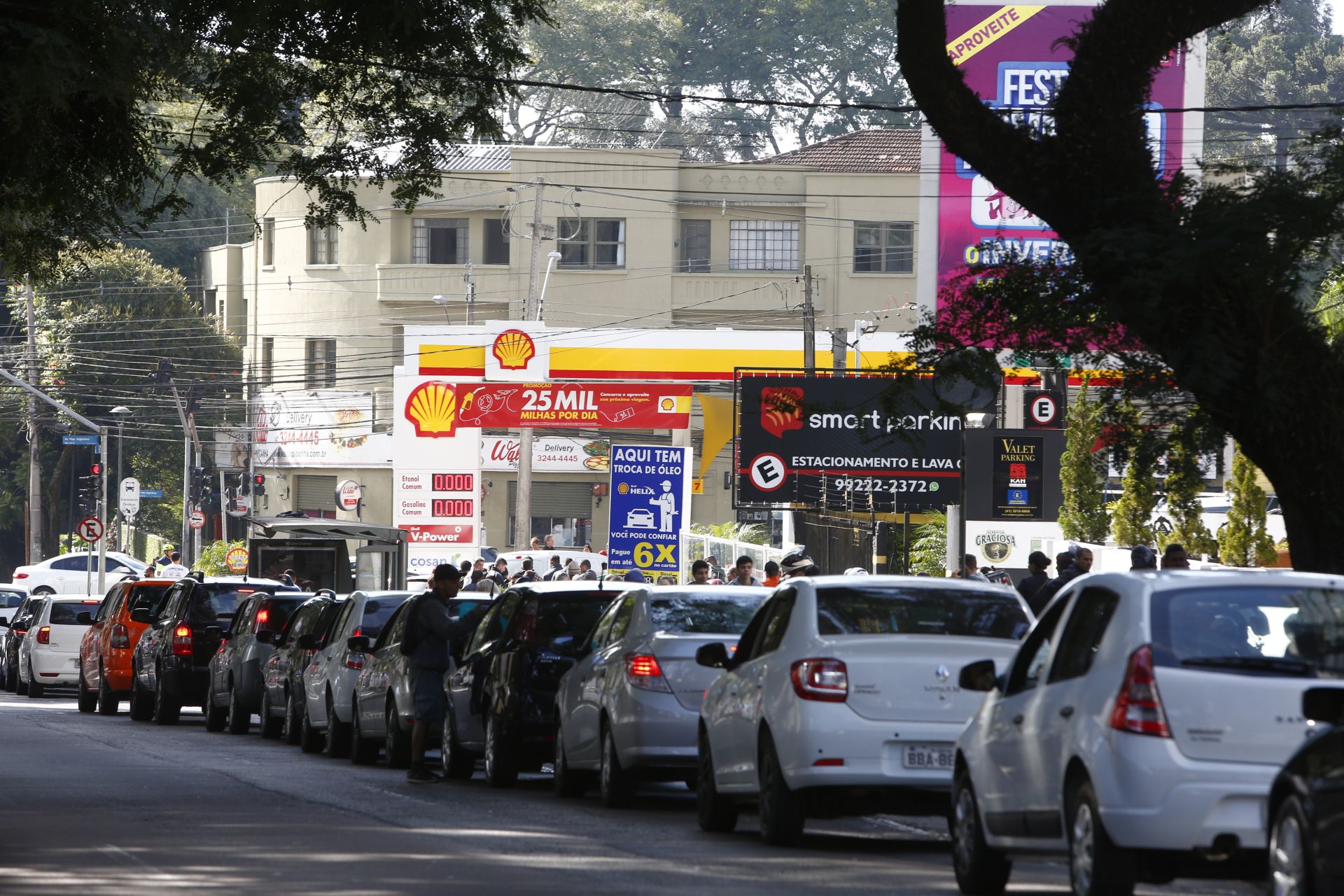 Falta de combustível fez com que os preços aumentassem nos postos de gasolina. Foto : Aniele Nascimento