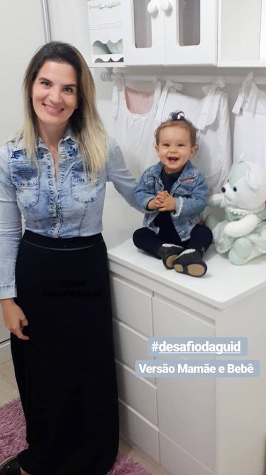 Segundo dia do desafio: Micheli e Cecília vestem preto + jeans. Segundo dia do desafio: Micheli e Cecília vestem preto + jeans.