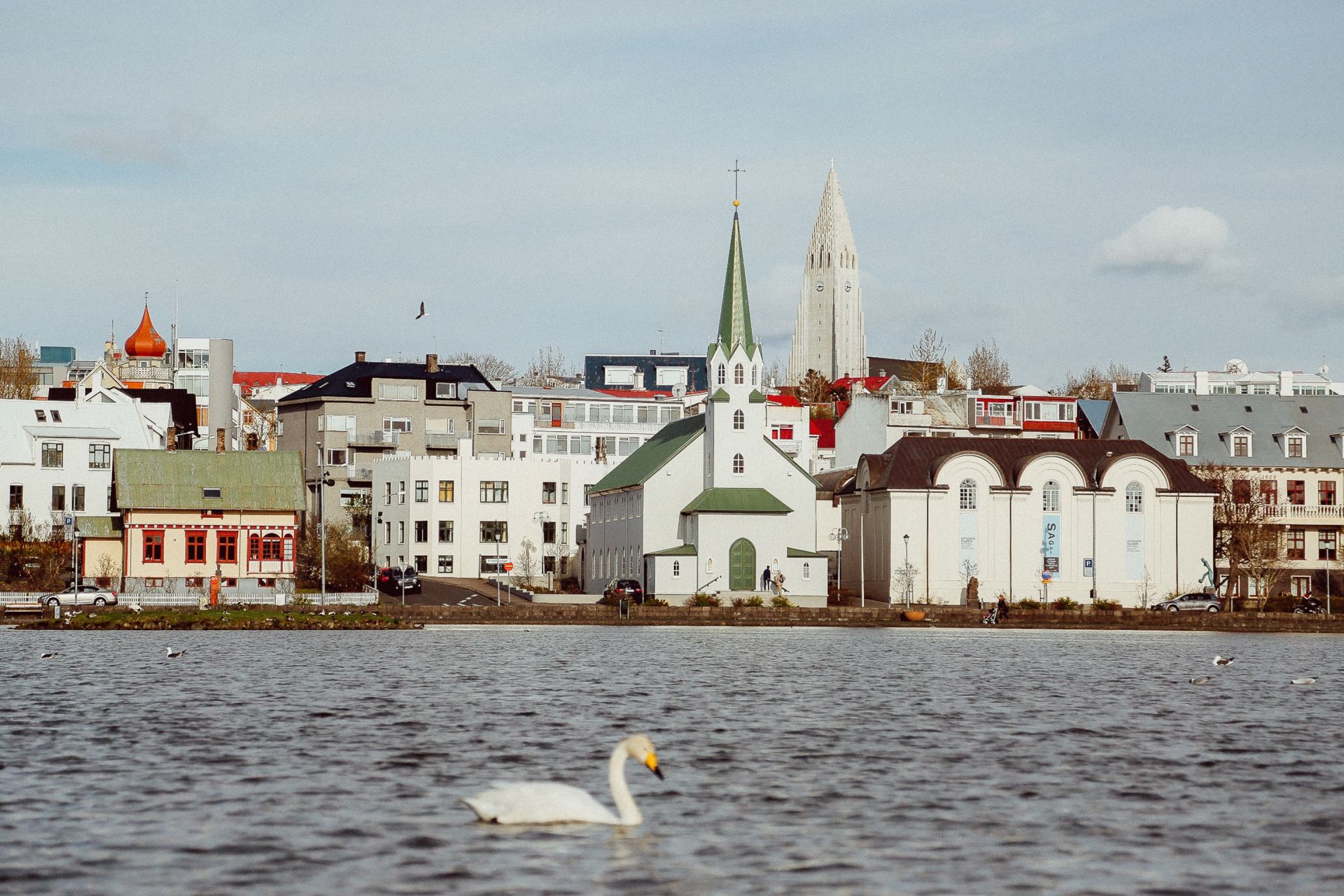Reykjavik, capital da Islândia, foi a segunda colocada do ranking. Foto: Evelyn Paris/Unsplash. 