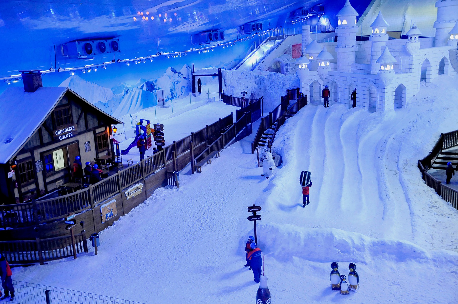 O parque Snowland tem temperaturas de -3° a -5° o ano todo. Foto: Pixabay. O parque Snowland tem temperaturas de -3° a -5° o ano todo. Foto: Pixabay.