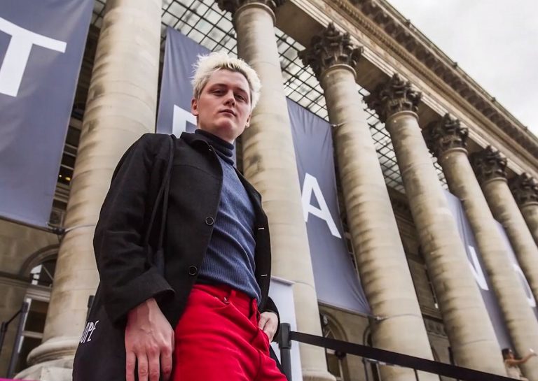 tenis armani jeans felipe neto