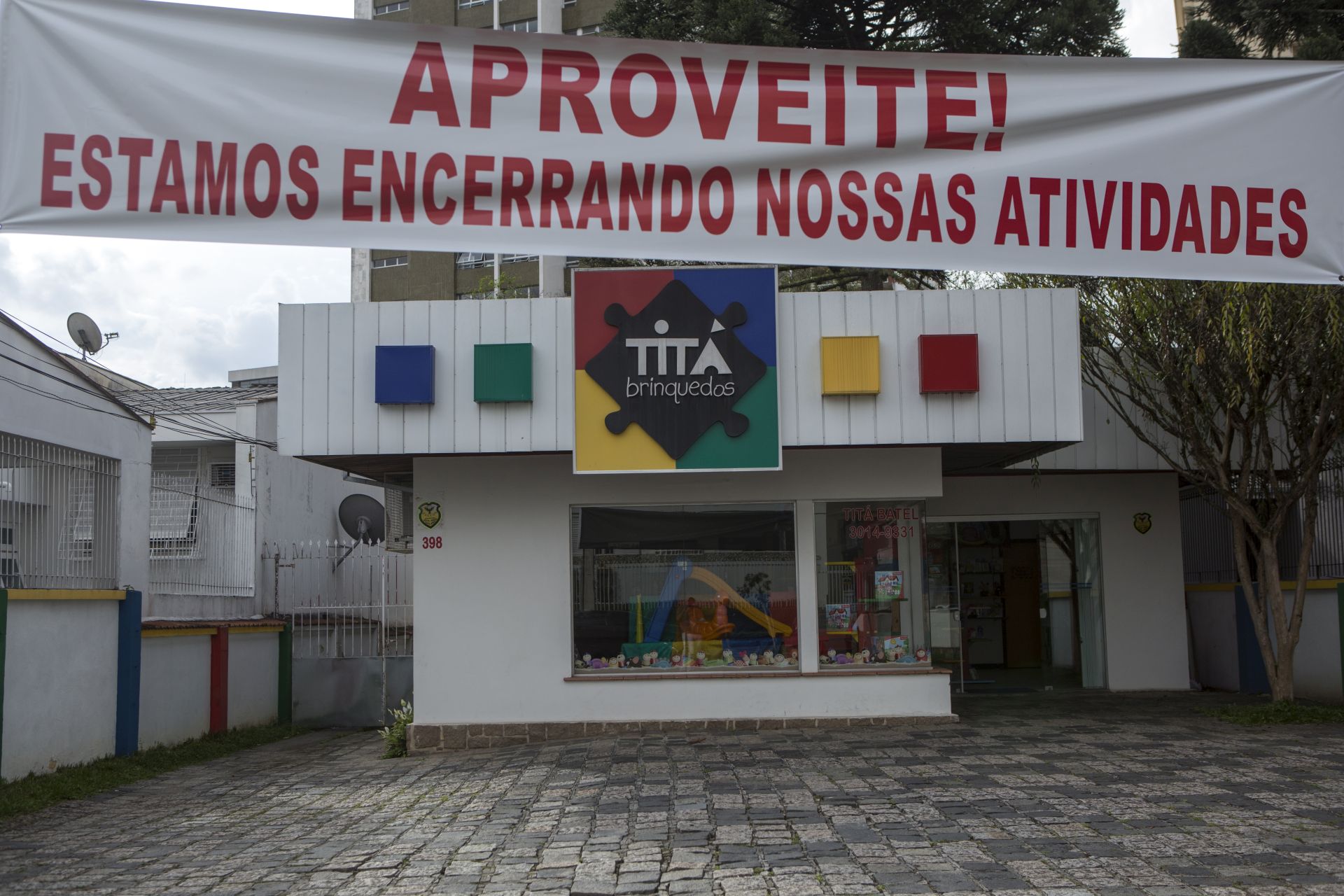 Loja está liquidando itens para encerrar as atividades. Loja está liquidando itens para encerrar as atividades.