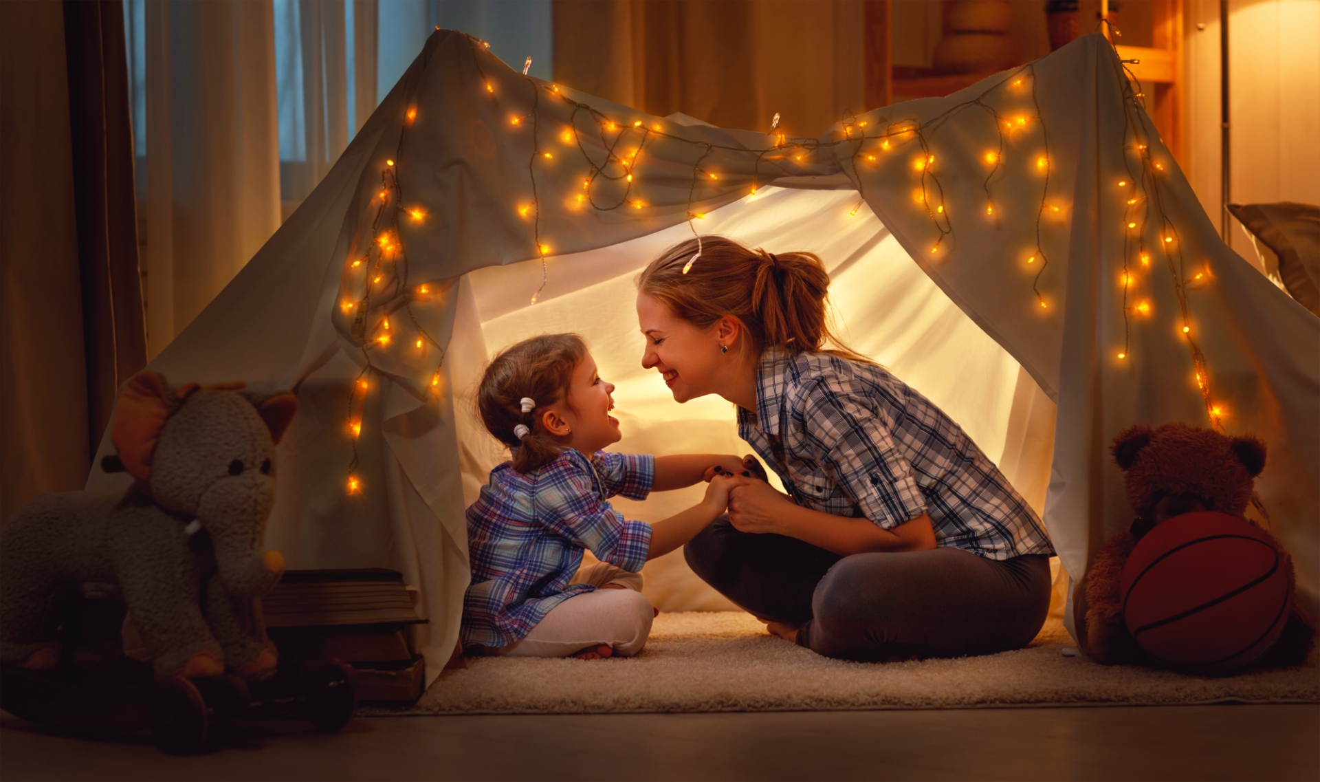 Fazer uma cabana cria uma nova atmosfera dentro de casa. Foto: Bigstock Fazer uma cabana cria uma nova atmosfera dentro de casa. Foto: Bigstock