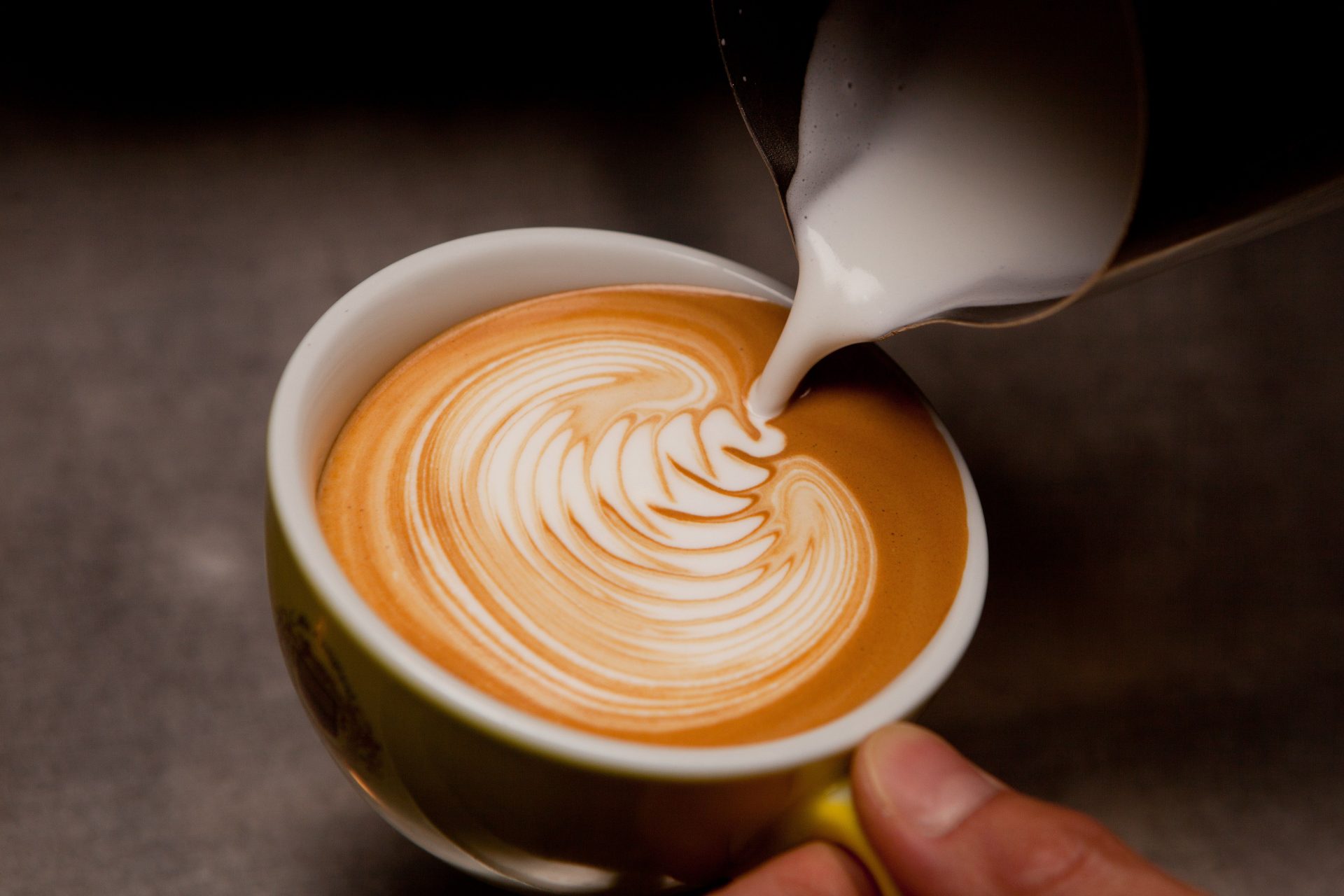 Sim, por incrível que pareça, há uma hora certa para tomar café. Foto: Bigstock Sim, por incrível que pareça, há uma hora certa para tomar café. Foto: Bigstock
